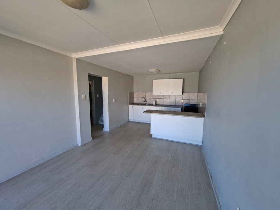 2 Bedroom Property for Sale in Hartenbos Central Western Cape